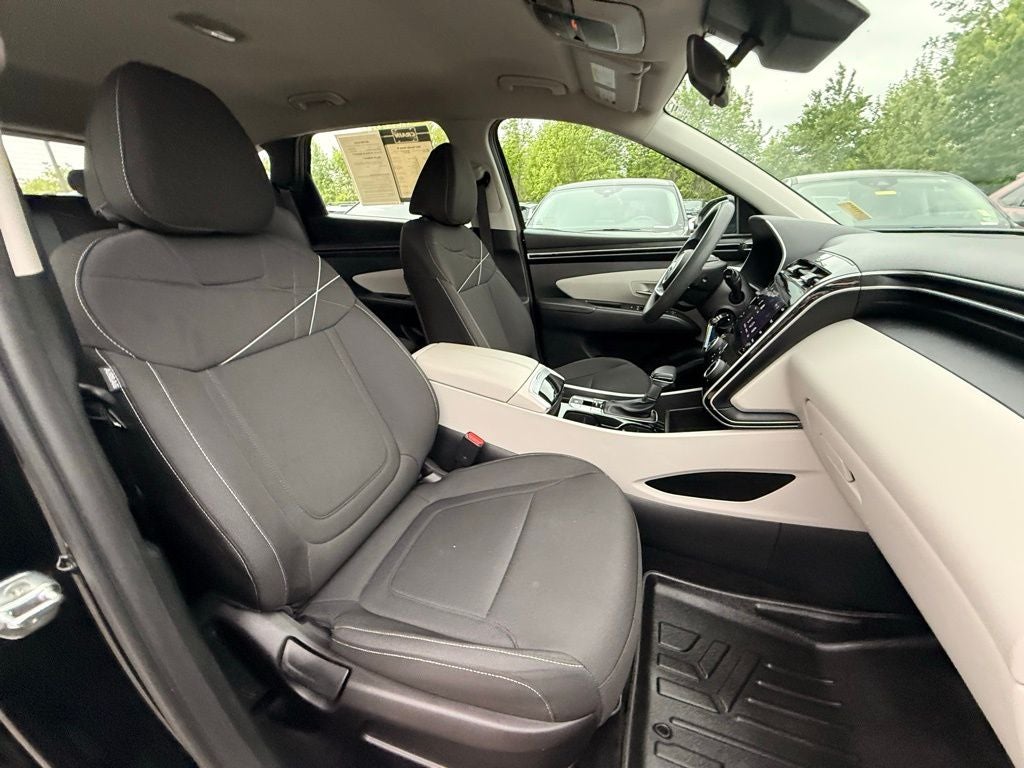 2022 Hyundai TUCSON SE