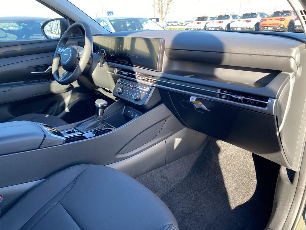 2026 Hyundai TUCSON SE AWD