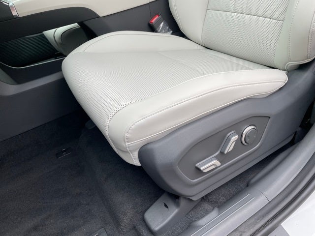 2025 Hyundai SANTA FE HYBRID SEL