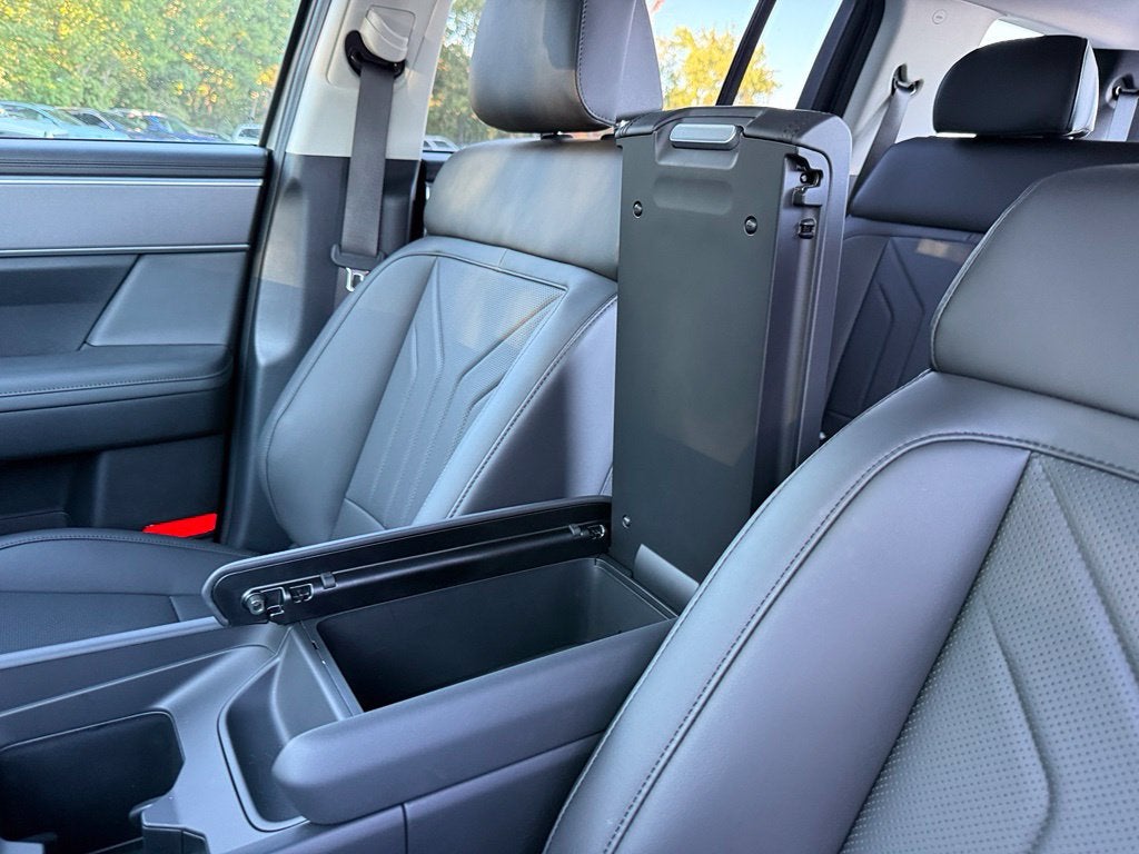 2027 Hyundai SANTA FE HYBRID SEL