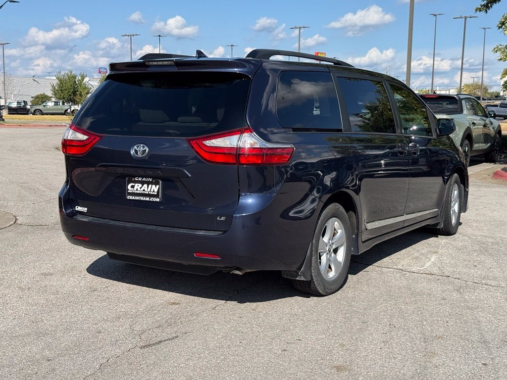 2018 Toyota Sienna LE 8 Passenger