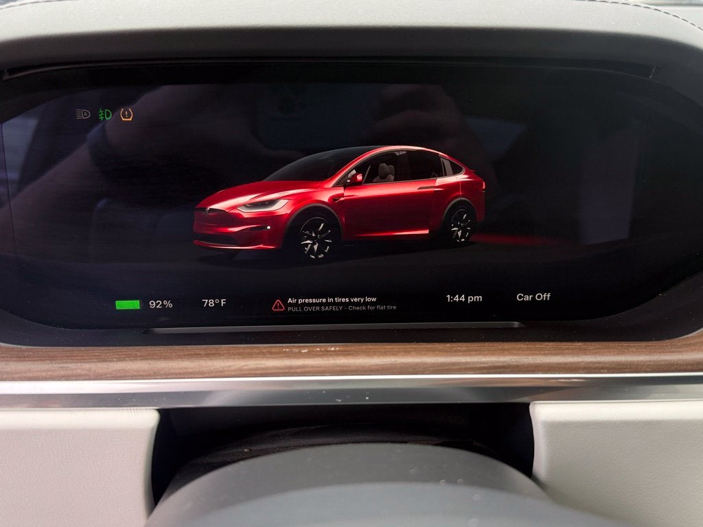 2022 Tesla Model X Base