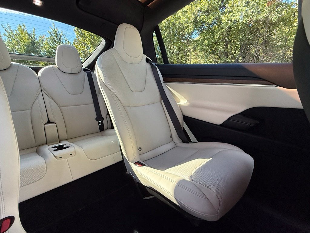 2022 Tesla Model X Base - AWD / 3RD ROW / CLEAN CARFAX