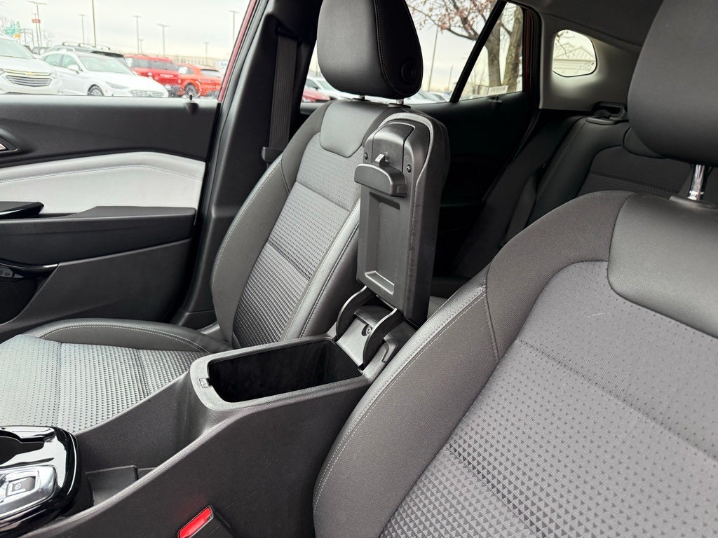 2025 Chevrolet Trax LT ONE OWNER CARFAX