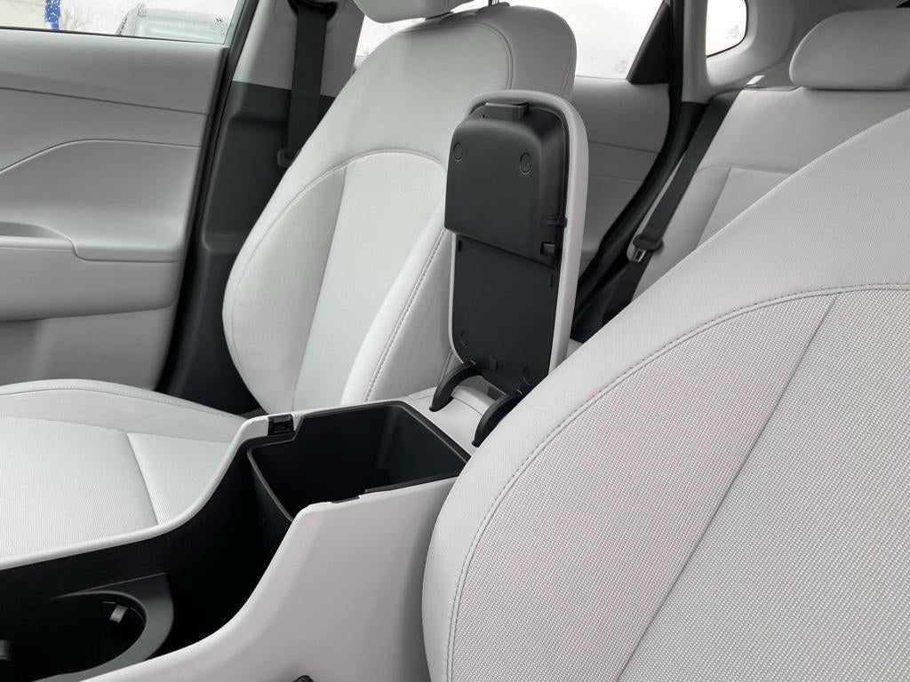 2026 Hyundai KONA SE FWD