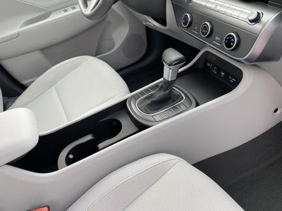 2026 Hyundai KONA SE FWD