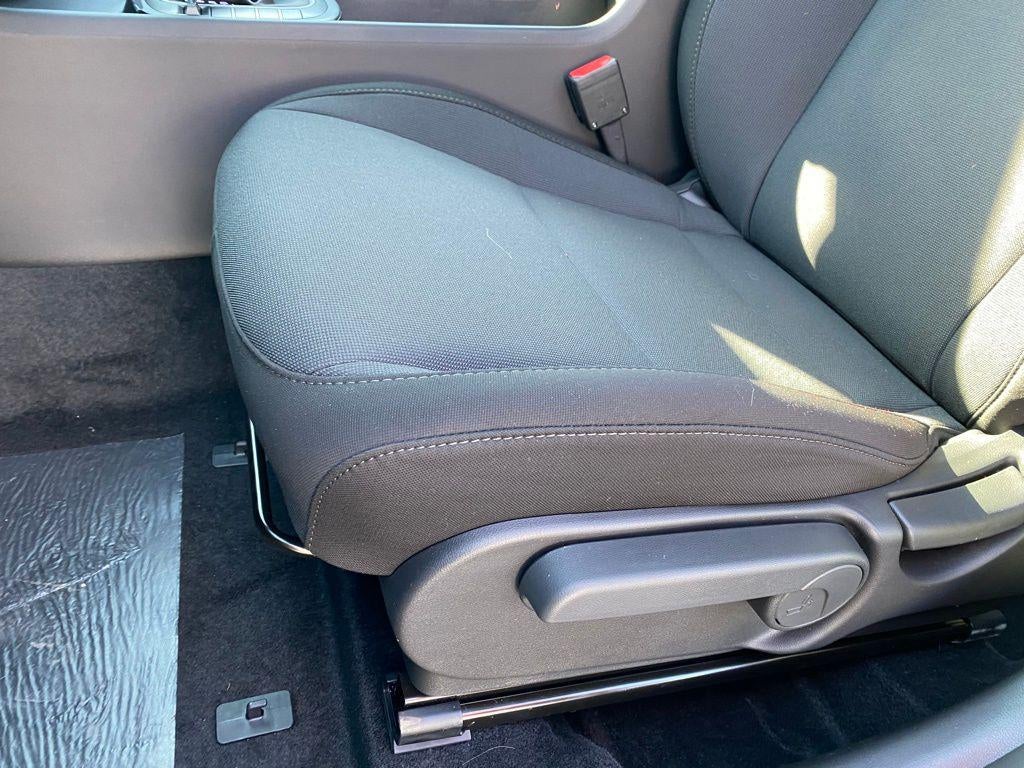 2026 Hyundai KONA SE FWD