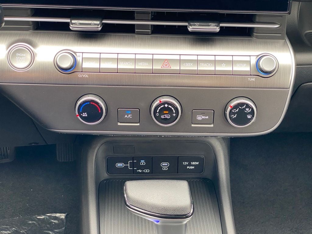 2027 Hyundai KONA SE