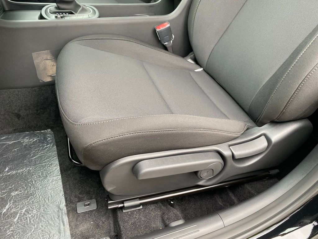 2027 Hyundai KONA SE