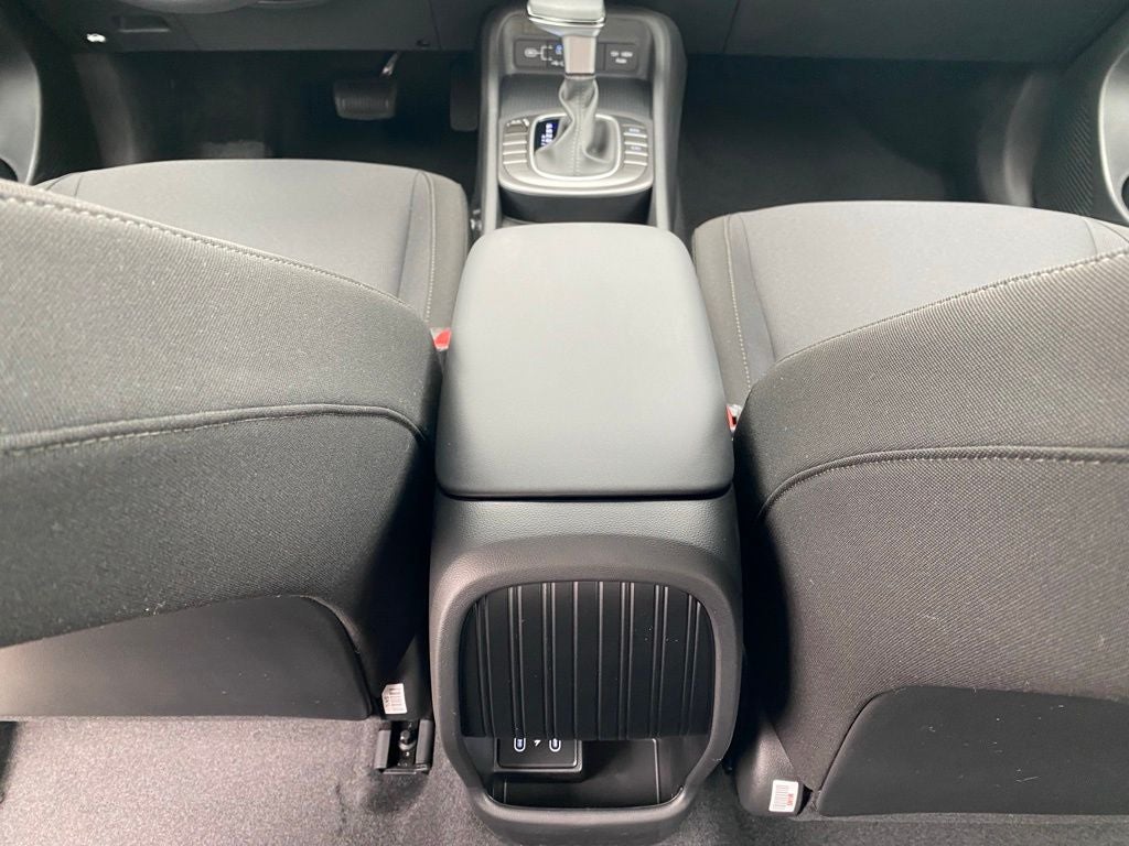 2027 Hyundai KONA SE