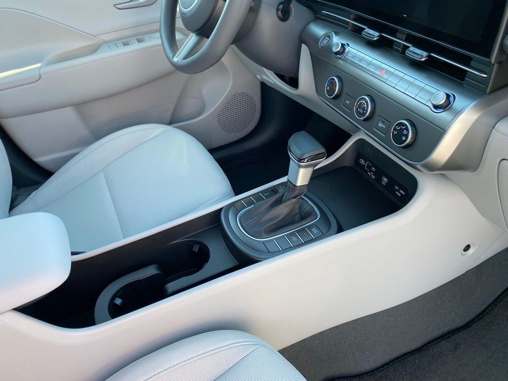 2026 Hyundai KONA SE AWD