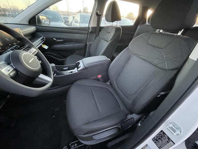 2025 Hyundai TUCSON SE FWD