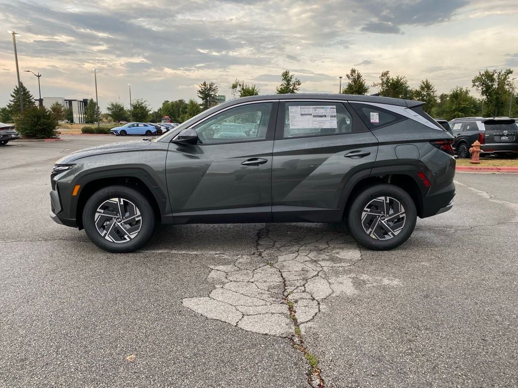 2026 Hyundai TUCSON HYBRID Blue SE