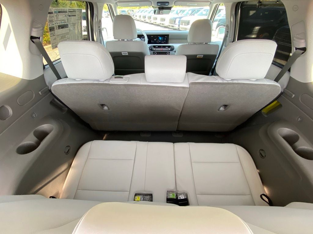 2027 Hyundai PALISADE HYBRID SEL BLUE 8 Passenger