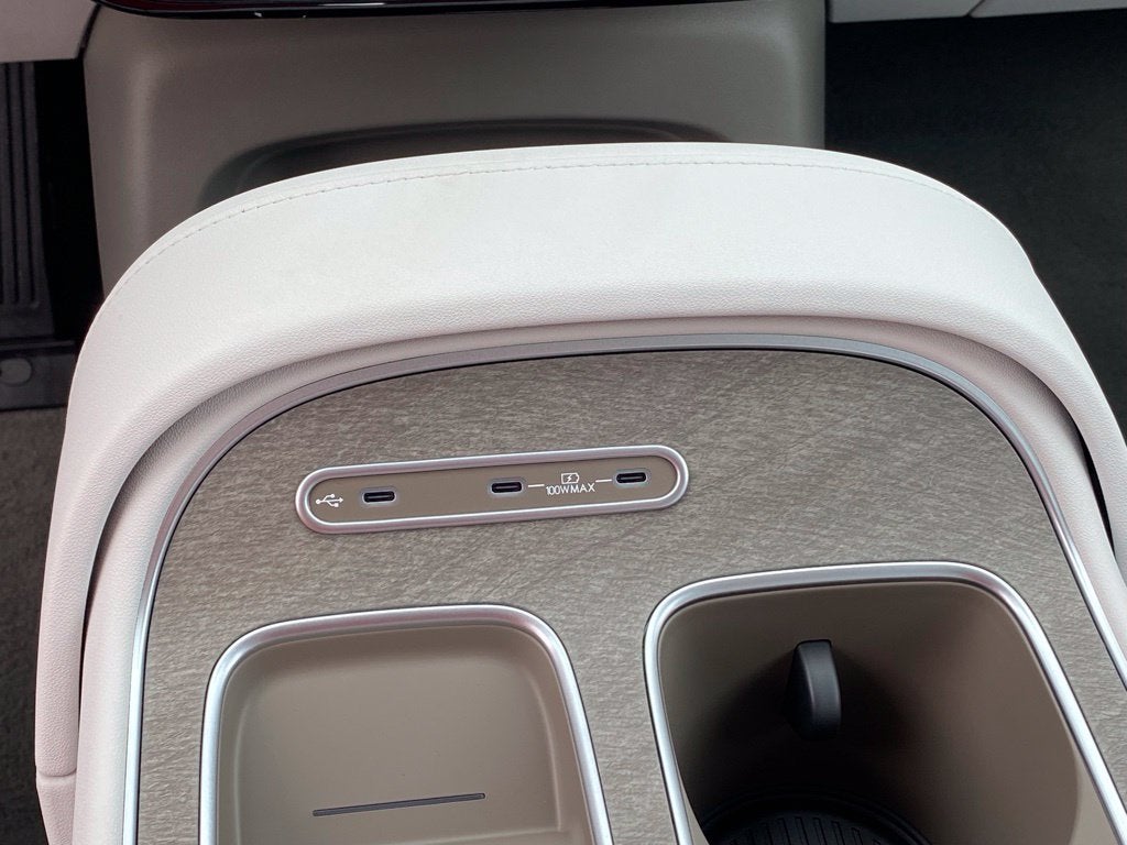 2027 Hyundai PALISADE SEL Premium 7 Passenger