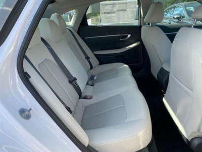 2025 Hyundai SONATA SE