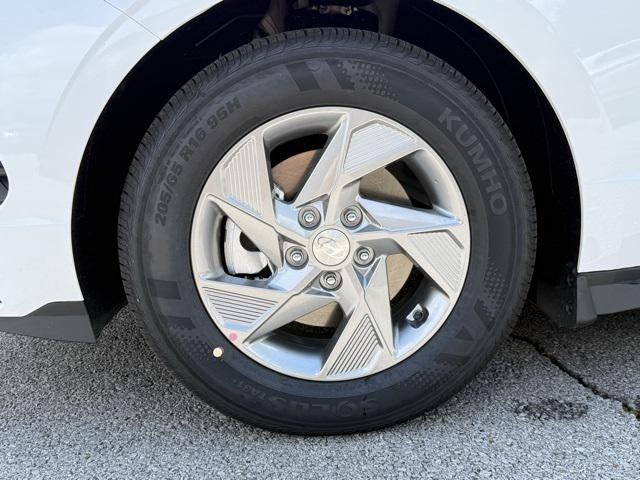 2025 Hyundai SONATA SE