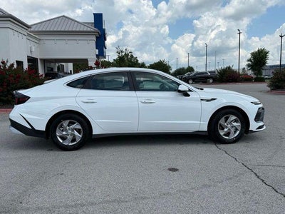 2025 Hyundai SONATA SE