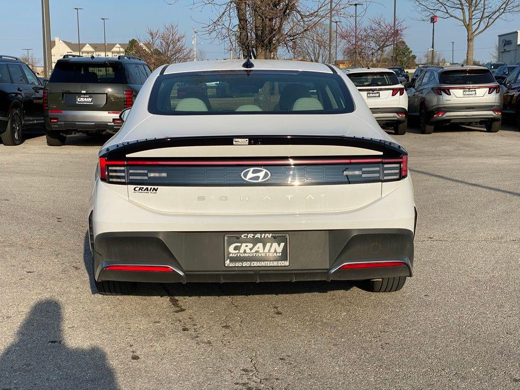2025 Hyundai SONATA SE