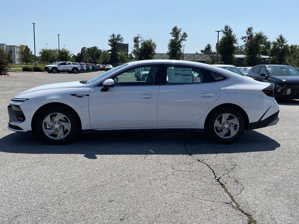 2025 Hyundai SONATA SE