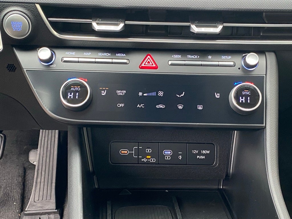 2026 Hyundai SONATA HYBRID SEL