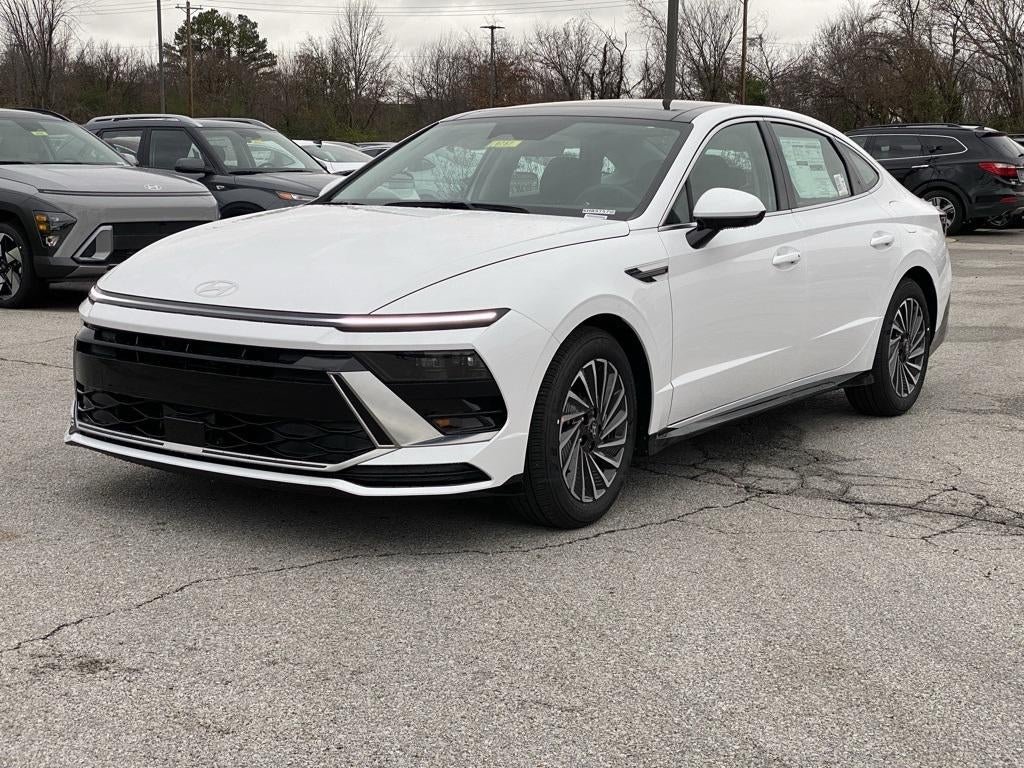 2026 Hyundai SONATA HYBRID SEL