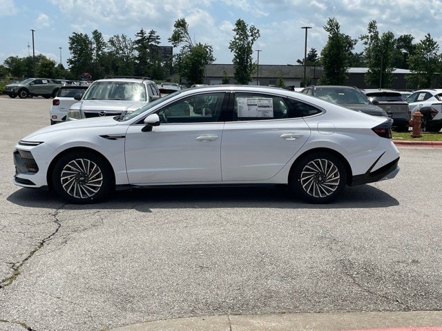 2025 Hyundai SONATA HYBRID Limited