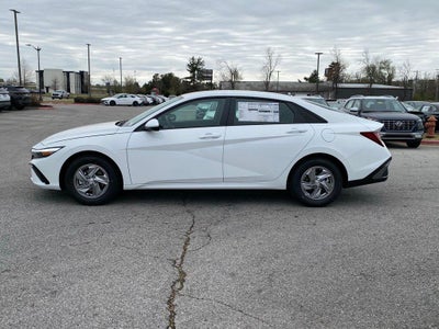 2026 Hyundai ELANTRA SE