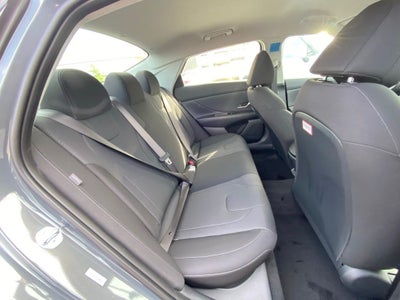 2026 Hyundai ELANTRA SE