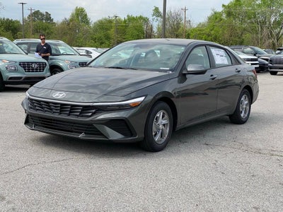 2026 Hyundai ELANTRA SE