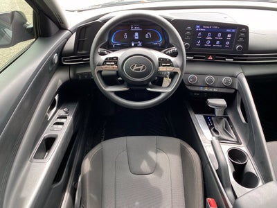 2025 Hyundai ELANTRA SE - CLEAN CARFAX / ONE OWNER