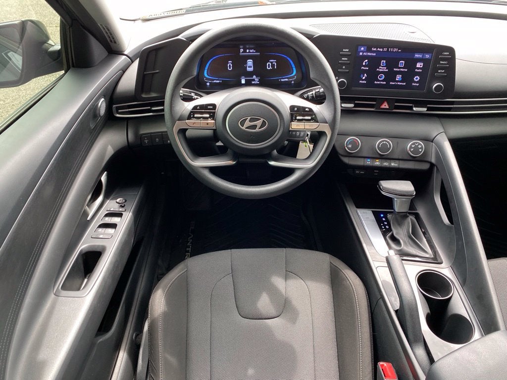 2025 Hyundai ELANTRA SE - CLEAN CARFAX / ONE OWNER