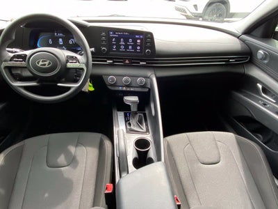 2025 Hyundai ELANTRA SE - CLEAN CARFAX / ONE OWNER