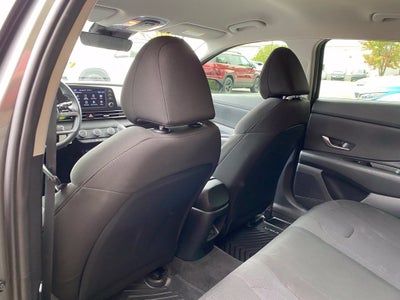 2025 Hyundai ELANTRA SE - CLEAN CARFAX / ONE OWNER
