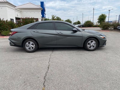 2025 Hyundai ELANTRA SE - CLEAN CARFAX / ONE OWNER