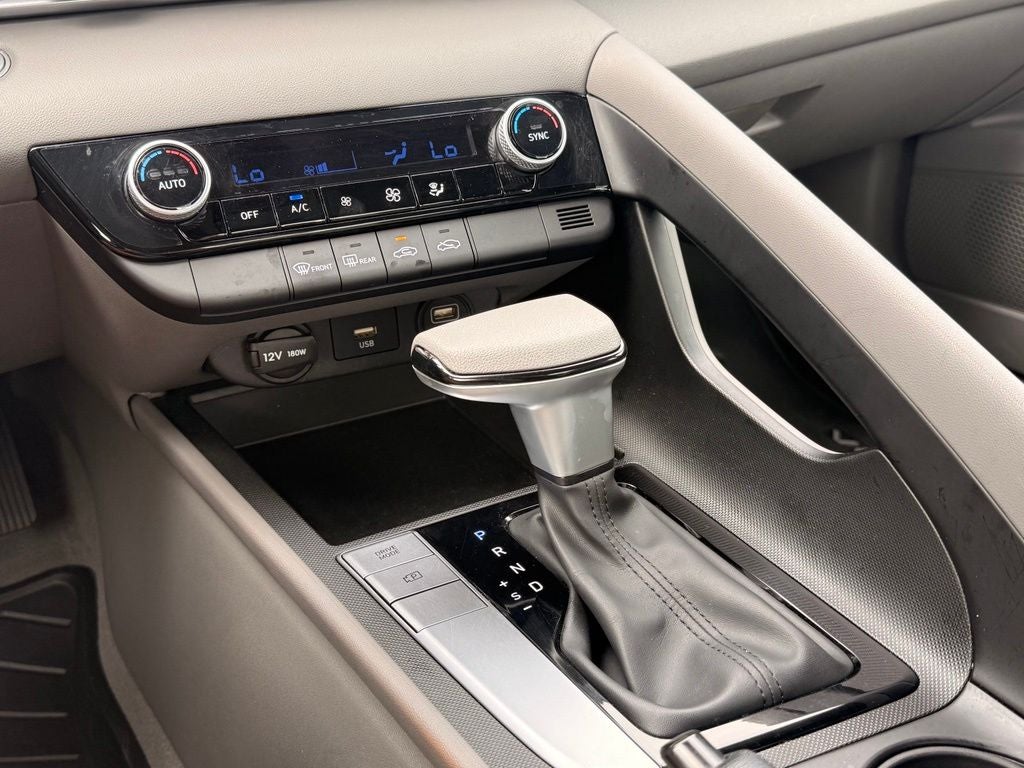 2023 Hyundai ELANTRA SEL Fluid Metal