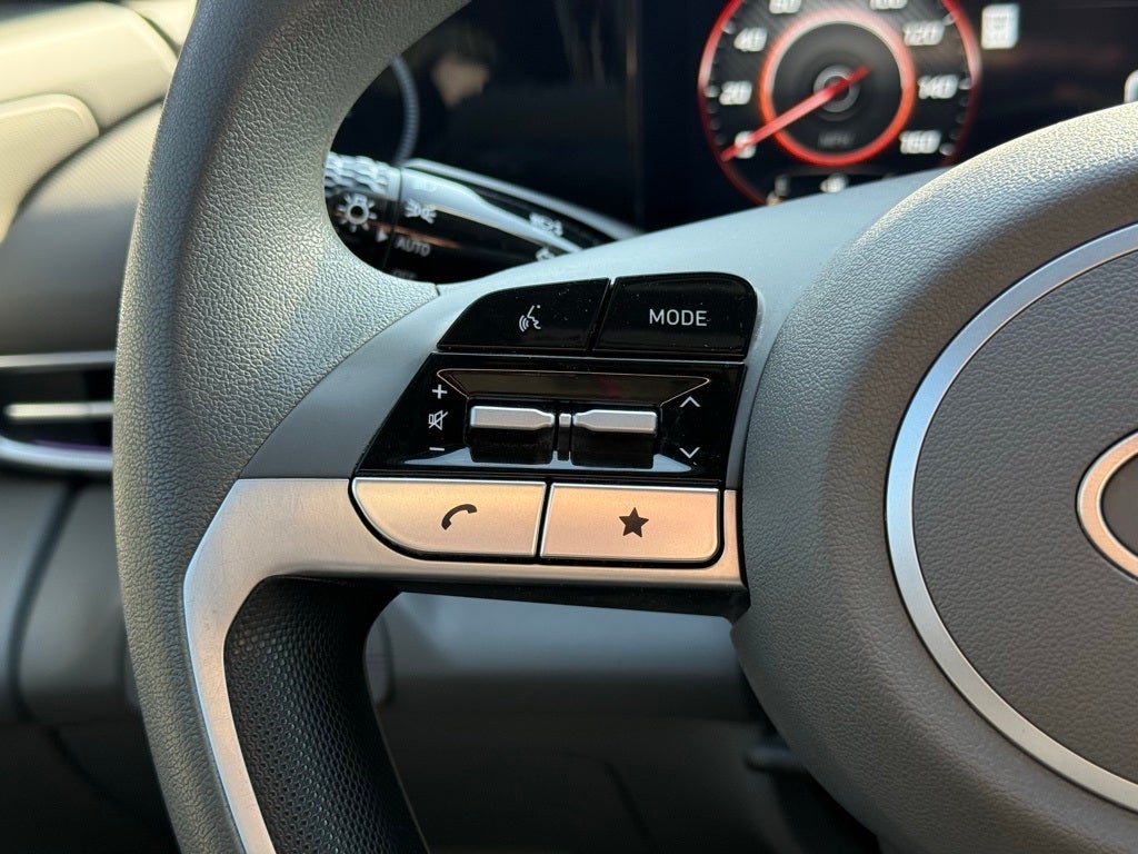 2024 Hyundai ELANTRA SEL ONE OWNER CAR FAX