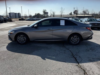 2024 Hyundai ELANTRA SEL ONE OWNER CAR FAX