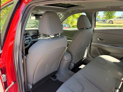 2022 Hyundai ELANTRA SEL CLEAN
