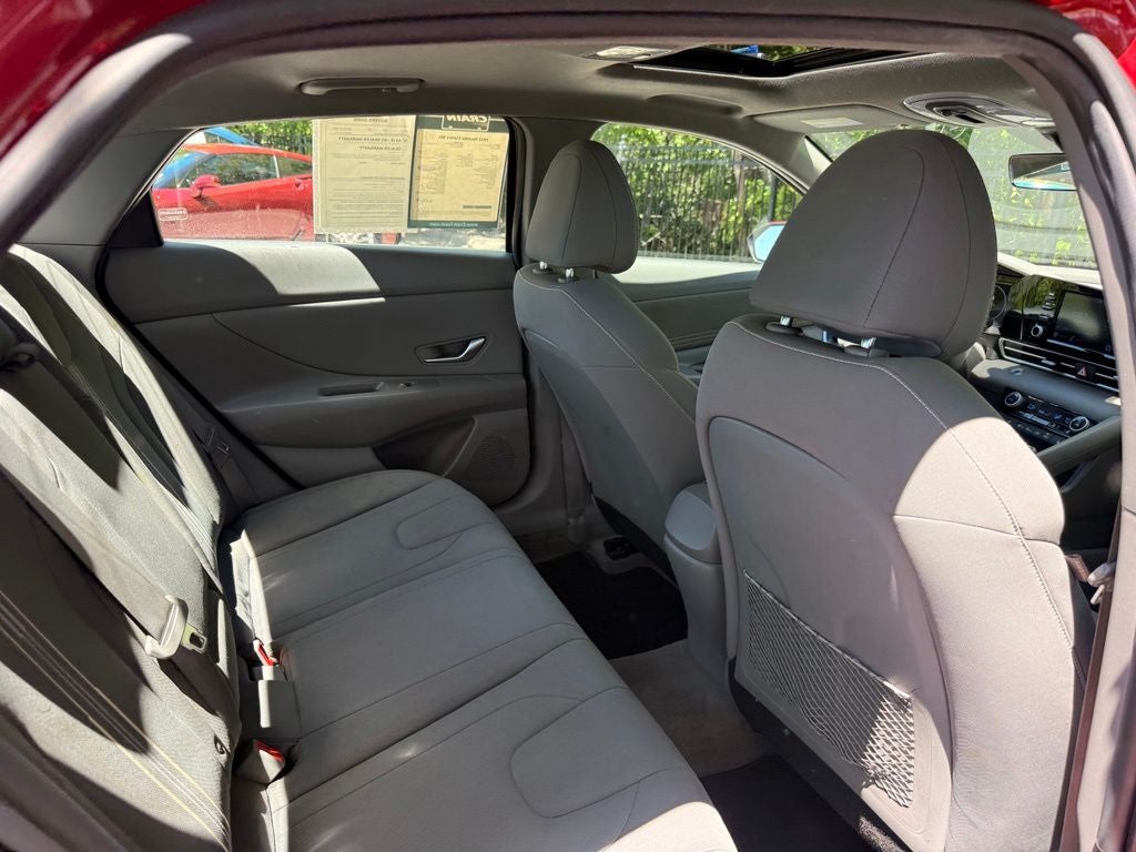 2022 Hyundai ELANTRA SEL CLEAN