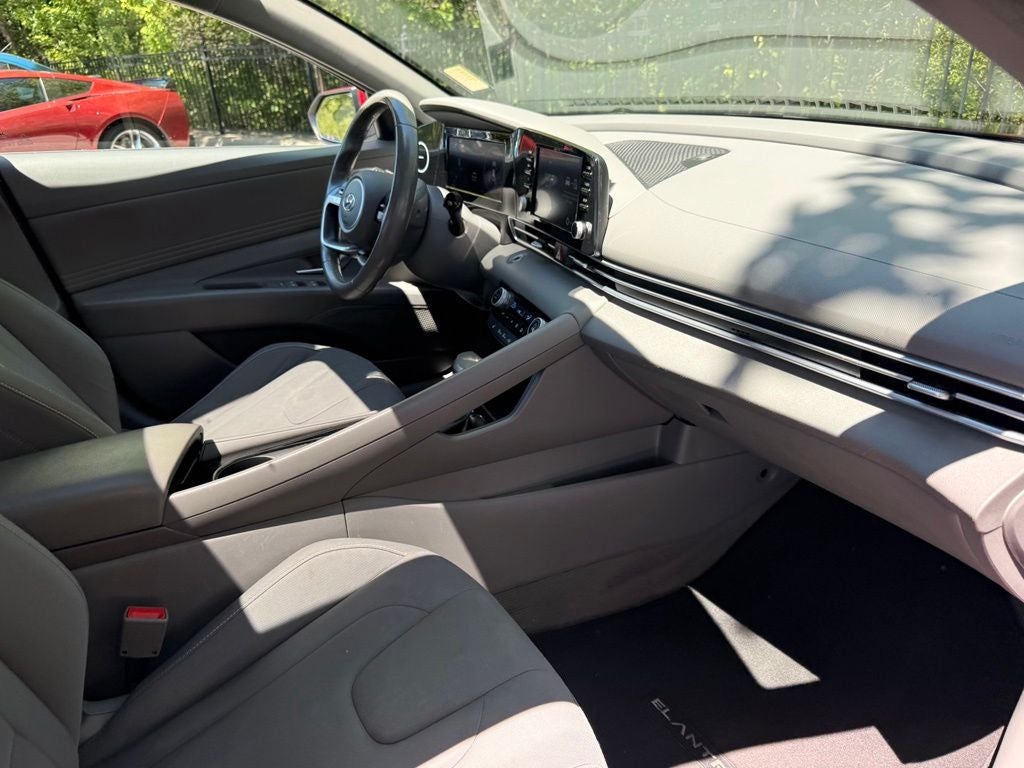 2022 Hyundai ELANTRA SEL CLEAN