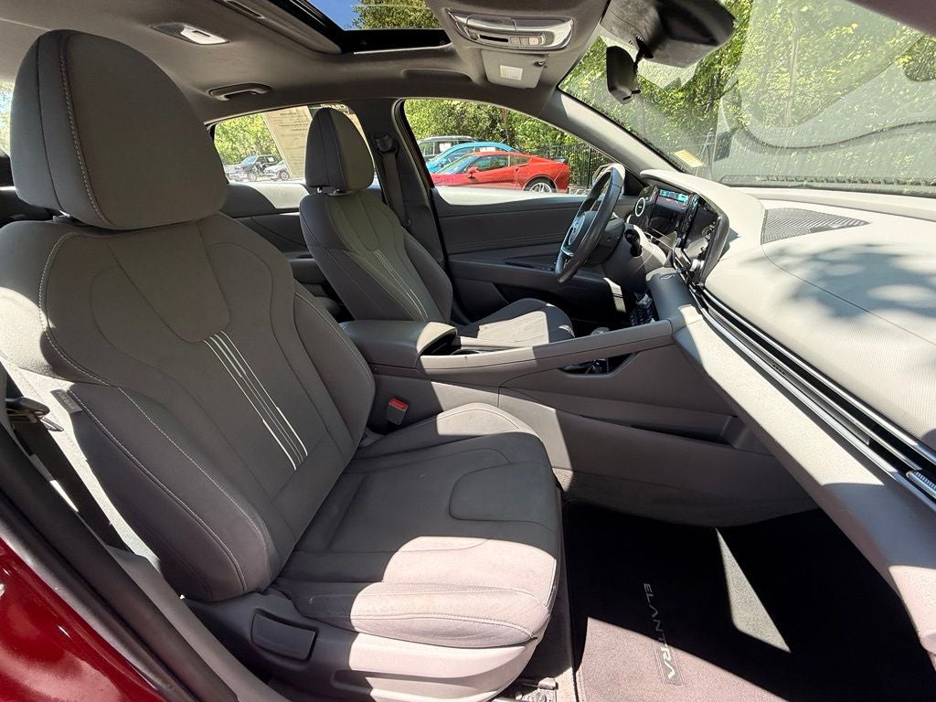 2022 Hyundai ELANTRA SEL CLEAN
