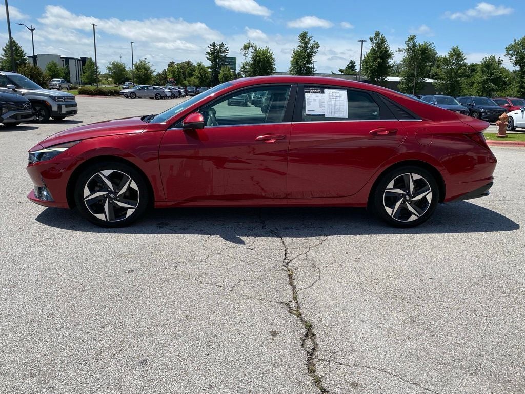 2022 Hyundai ELANTRA SEL CLEAN
