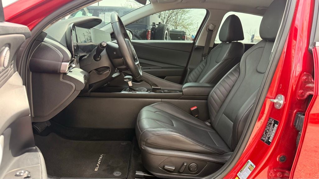 2023 Hyundai ELANTRA Limited