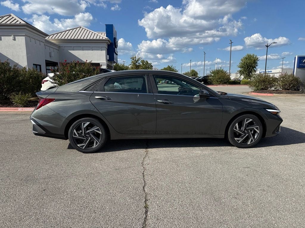 2026 Hyundai ELANTRA Limited