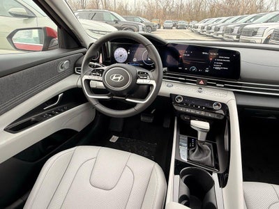 2025 Hyundai ELANTRA Limited