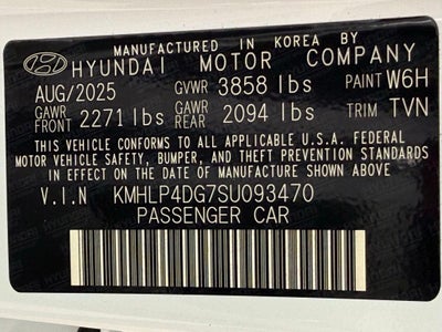 2025 Hyundai ELANTRA Limited