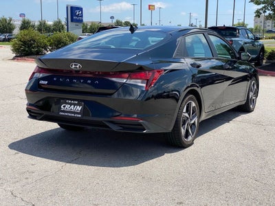 2023 Hyundai ELANTRA SEL