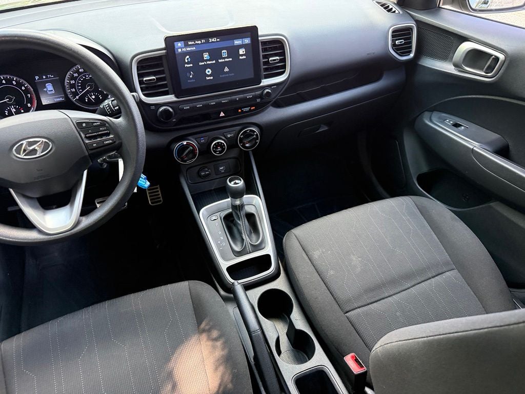 2020 Hyundai VENUE SE