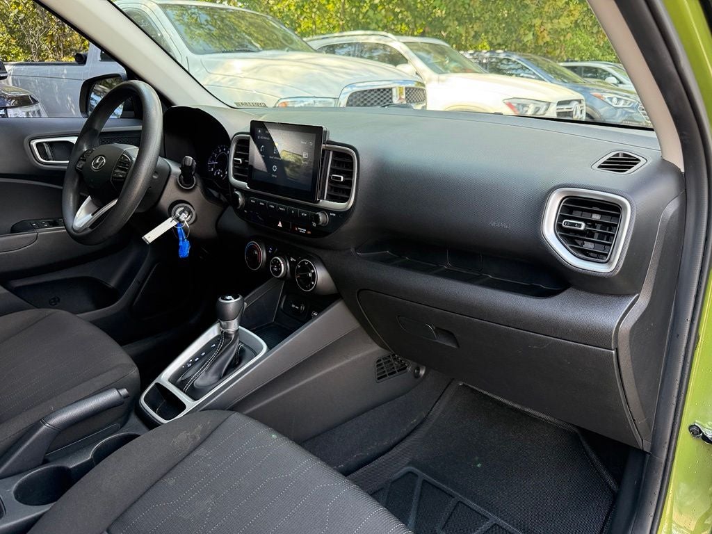 2020 Hyundai VENUE SE